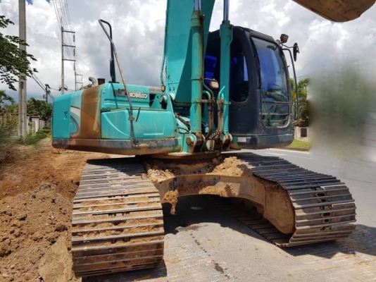 รถแบคโฮ KOBELCO SK200 / YN - 11. , ( รถทำงาน 3,xxx ชม. ) สนใจติดต่อ 081 - 6079515