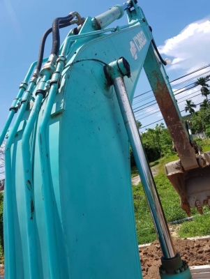 รถแบคโฮ KOBELCO SK200 / YN - 11. , ( รถทำงาน 3,xxx ชม. ) สนใจติดต่อ 081 - 6079515