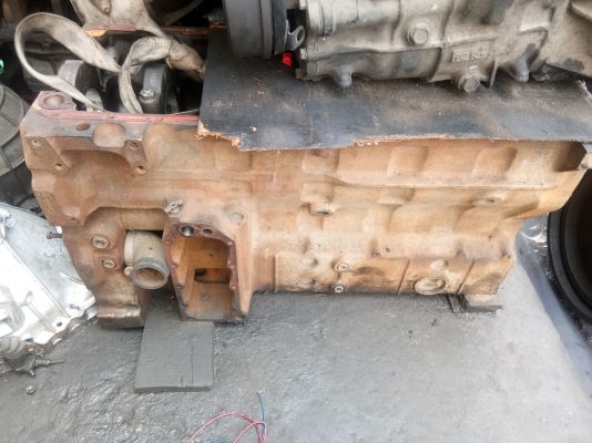 ฝาสูบ เสื้อสูบ เทอร์โบ คัมมิน 6BT ฝาสูบ เสื้อสูบ เทอร์โบ คัมมิน 6BT