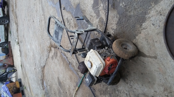 เครื่องฉีดน้ำแรงดันสูง