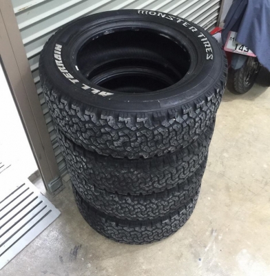 ขาย ยางAllterrain 265/60/18 ปี16แก้มตัวหนังสือขาว สภาพสวย ทั้ง4เส้น
