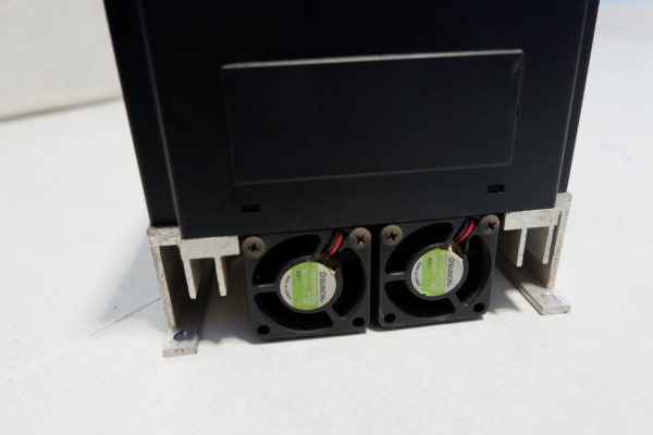 อินเวอร์เตอร์ 7.5ph 5.5kw ไฟเข้าAc 3PH 360-460v 50/60Hz