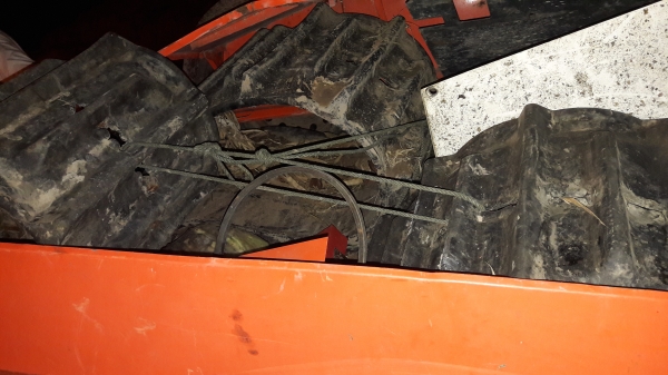 รถเกี่ยวข้าว  DC 68g  นิ้วสปริงปี 55