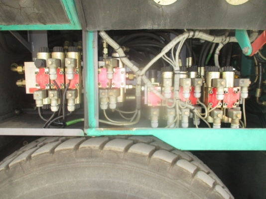 ถึงไทยแล้ว VOGELE S1903 ปี2001 เครื่อง DEUTZ ขับ 6*6 จากญี่ปุ่น พร้อมตัวต่อ8เมตร 092-929-9942 ธีรเทพ ถึงไทยแล้ว VOGELE S1903 ปี2001 เครื่อง DEUTZ ขับ 6*6 จากญี่ปุ่น พร้อมตัวต่อ8เมตร 092-929-9942 ธีรเทพ