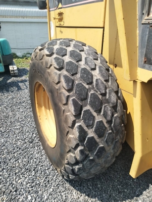 ขายรถบด10ตัน เก่าญี่ปุ่น CAT CS-563C สภาพดีๆ ราคาดีๆ สอบถามได้เลยครับ โทร.092-929-9942 ธีรเทพ ขายรถบด10ตัน เก่าญี่ปุ่น CAT CS-563C สภาพดีๆ ราคาดีๆ สอบถามได้เลยครับ โทร.092-929-9942 ธีรเทพ