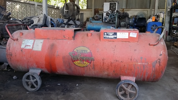 ถังลมเปล่า ถังญี่ปุ่นหนาๆ ของรุ่น 10แรง