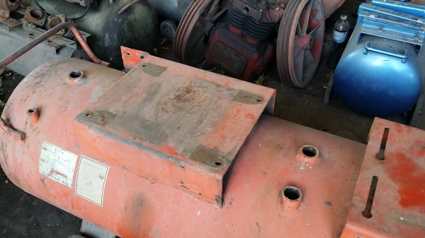 ถังลมเปล่า ถังญี่ปุ่นหนาๆ ของรุ่น 10แรง