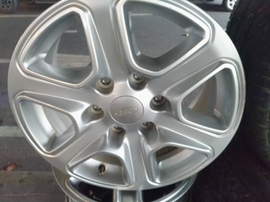 ขายหรือแลกล้อเเม็กเดิมขอบ17ฟอร์ดเรนเจอร์ 2.2