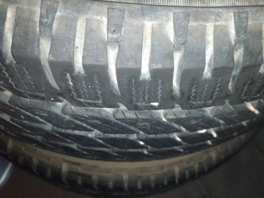 ขายหรือแลกล้อเเม็กเดิมขอบ17ฟอร์ดเรนเจอร์ 2.2