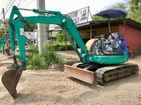 KOMATSU 30MR-1 ขนาดPC-30 <มีVDOให้ชม> รถเก่านอกแท้☎️ติดต่อ 085-5632278 (ราคาต่อรองได้)