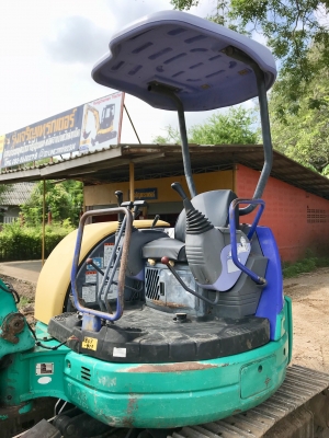 KOMATSU 30MR-1 ขนาดPC-30 <มีVDOให้ชม> รถเก่านอกแท้☎️ติดต่อ 085-5632278 (ราคาต่อรองได้)