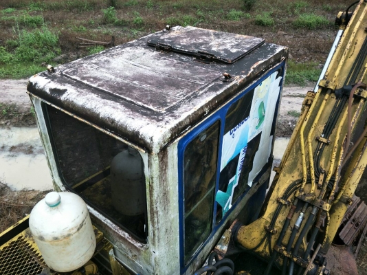 ขายรถแบคโฮ KOMATSU PC120-5 ตัวเดินใหญ่ มีระบบหัวกระแทก บูมอาร์มสวย เอวใหม่ ราคา 320000