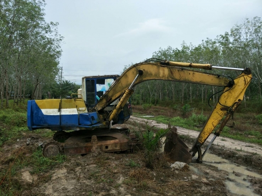 ขายรถแบคโฮ KOMATSU PC120-5 ตัวเดินใหญ่ มีระบบหัวกระแทก บูมอาร์มสวย เอวใหม่ ราคา 320000