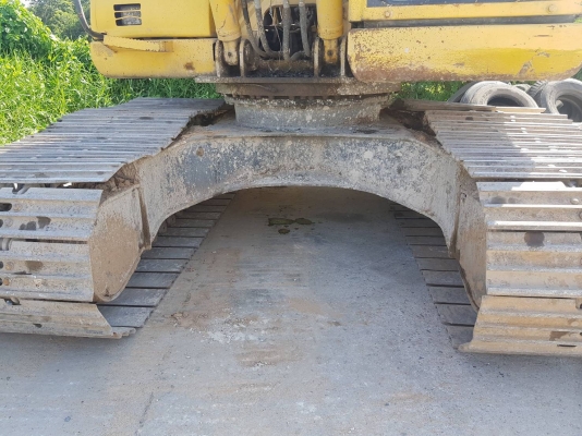 ขายรถแบคโฮ KOMATSU PC200-8 ใช้งาน 12,xxx ชั่วโมง สภาพดี พร้อมใช้งาน เอกสารเล่มทะเบียน