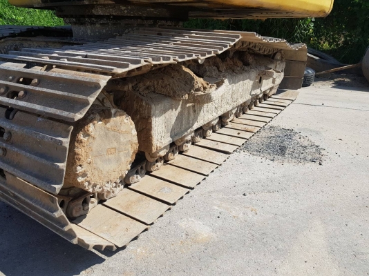 ขายรถแบคโฮ KOMATSU PC200-8 ใช้งาน 12,xxx ชั่วโมง สภาพดี พร้อมใช้งาน เอกสารเล่มทะเบียน