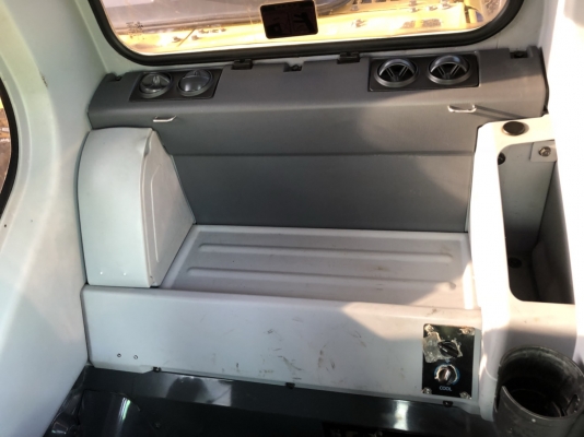 ขายรถแบคโฮ KOMATSU PC200-7 ใช้งาน 5 พันชั่วโมง ปี 2012 ซีเรียลสูง รุ่นท้าย ๆ สภาพนางฟ้า