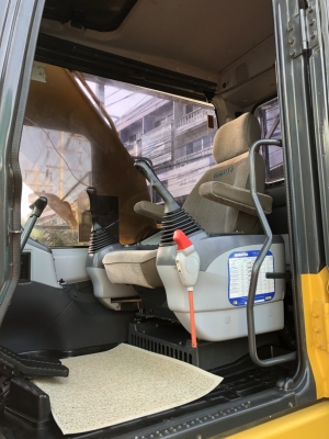 ขายรถแบคโฮ KOMATSU PC200-7 ใช้งาน 5 พันชั่วโมง ปี 2012 ซีเรียลสูง รุ่นท้าย ๆ สภาพนางฟ้า