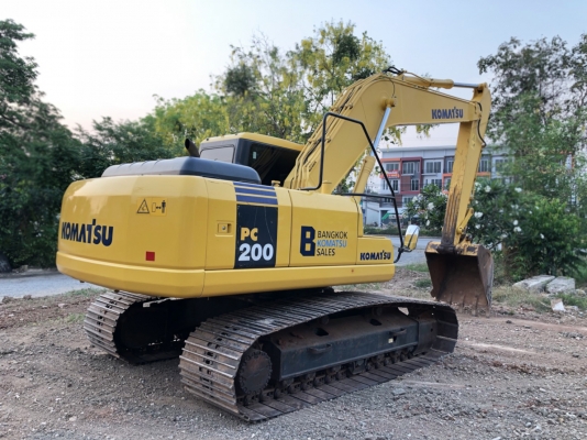 ขายรถแบคโฮ KOMATSU PC200-7 ใช้งาน 5 พันชั่วโมง ปี 2012 ซีเรียลสูง รุ่นท้าย ๆ สภาพนางฟ้า