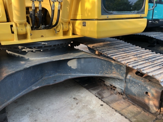 ขายรถแบคโฮ KOMATSU PC200-7 ใช้งาน 5 พันชั่วโมง ปี 2012 ซีเรียลสูง รุ่นท้าย ๆ สภาพนางฟ้า