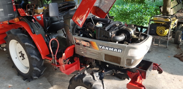 รถไถนั่งขับพร้อมใช้งาน 18 แรง พร้อมโรตารี พร้อมชุดตักหน้า