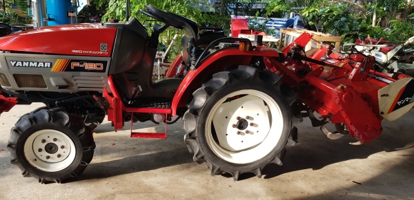 รถไถนั่งขับพร้อมใช้งาน 18 แรง พร้อมโรตารี พร้อมชุดตักหน้า