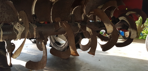 รถไถนั่งขับพร้อมใช้งาน 18 แรง พร้อมโรตารี พร้อมชุดตักหน้า