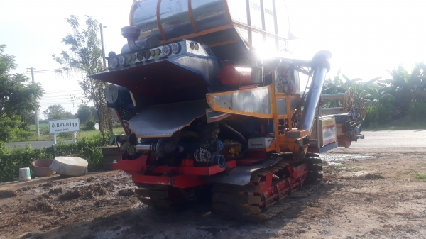 ขายรถเกี่ยข้าว ขายรถเกี่ยข้าว