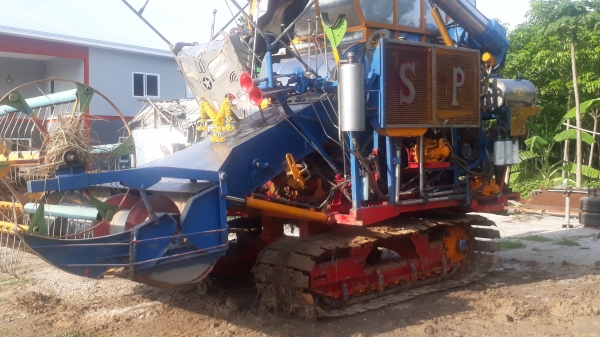 ขายรถเกี่ยข้าว ขายรถเกี่ยข้าว