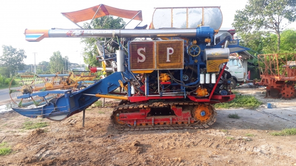 ขายรถเกี่ยข้าว