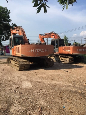 ขายคุ่. EX200รุ่น1. สภาพสวยๆ พร้อมใช้งาน.  เครื่องดีมากๆปั้มดี