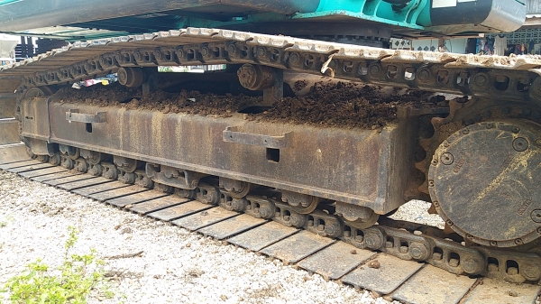 ขาย 1,690,000 KOBELCO sk 200-8 super เล่มทะเบียนภาษีไม่ขาด ไฟฟ้าครบ เครื่องดี ปั้มแรง เอวแน่น ช่วงล่างเต็ม แอร์เย็น รถสวยพร้อมใช้เอกสารพร้อมโอน รถอยู่ กทม. 090-772-3710 090-772-3708