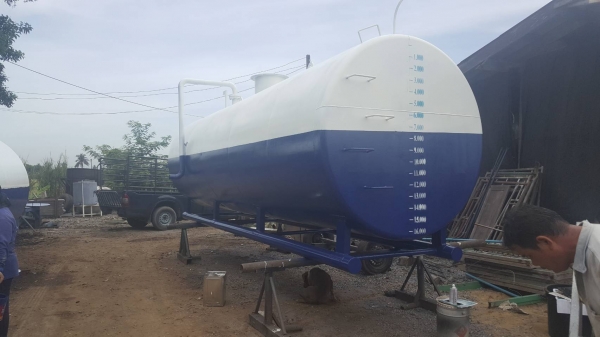 ถังน้ำมันขนาด 15000 ลิตรมือสองสภาพสวย ถังน้ำมันขนาด 15000 ลิตรมือสองสภาพสวย