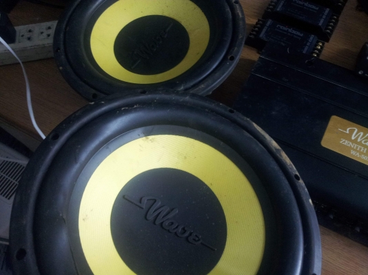 แยกขายคับชุดลำโพงปรีแอมป์ติดรถยนต์เรนโบว์ เยอรมัน