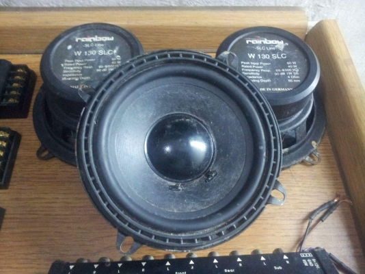 แยกขายคับชุดลำโพงปรีแอมป์ติดรถยนต์เรนโบว์ เยอรมัน