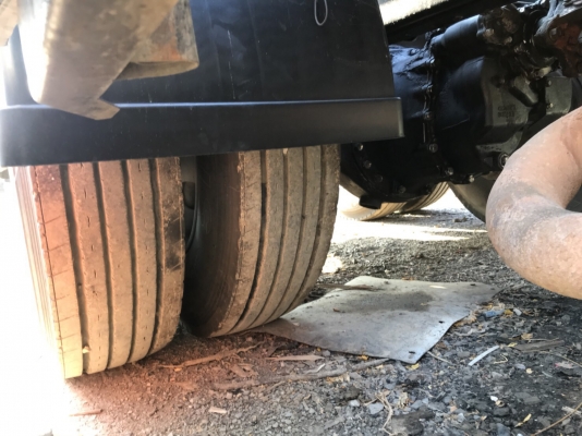 ขายรถก๊าซห้าง HINO 260 ราคาจับจองได้หรือแยกพื้นเรียบ 3เพลา สนใจ 0980966620,0819432755,0886570927