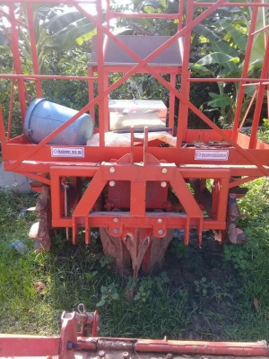 ขายด่วนเครื่องปลูกอ้อยร่องคู่ KK สวยกริ๊ป สวยที่สุดในขณะนี้