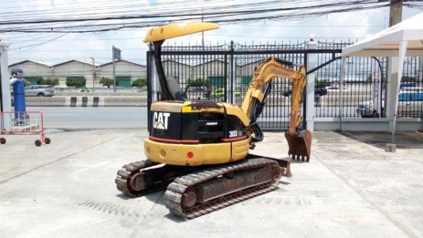 รถขุด 3 ตัน CAT303CR มือสองญี่ปุ่น