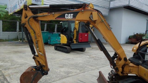 รถขุด 3 ตัน CAT303CR มือสองญี่ปุ่น