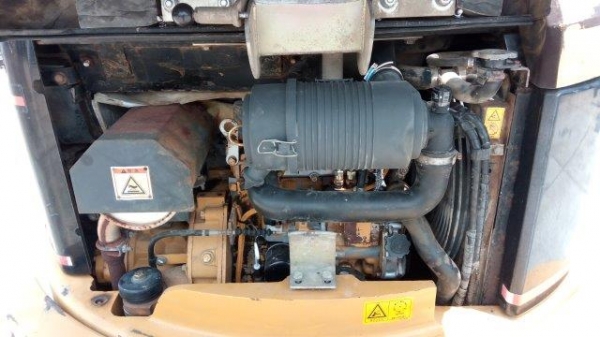 รถขุด 3 ตัน CAT303CR มือสองญี่ปุ่น