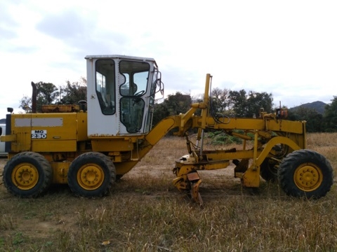 ขาย MITSUBISHI MG230 เก่านอกจากญี่ปุ่น สนใจติดต่อ อำพล 090-9694506, 080-3031241