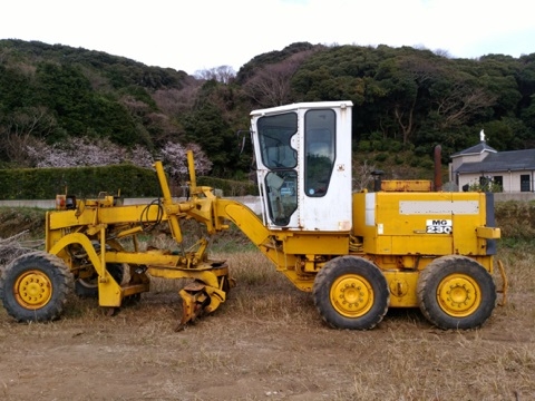 ขาย MITSUBISHI MG230 เก่านอกจากญี่ปุ่น สนใจติดต่อ อำพล 090-9694506, 080-3031241