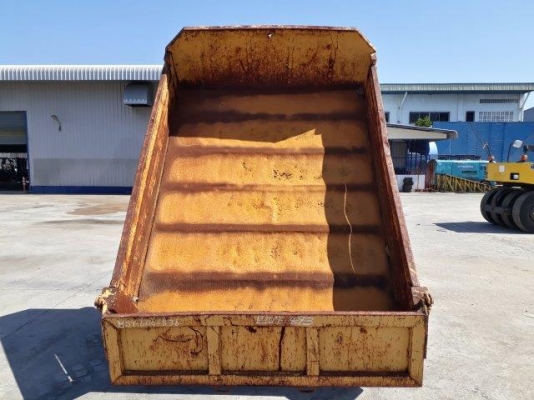 รถดั้มแทรคยาง MST600 มือสองญี่ปุ่น รถดั้มแทรคยาง MST600 มือสองญี่ปุ่น