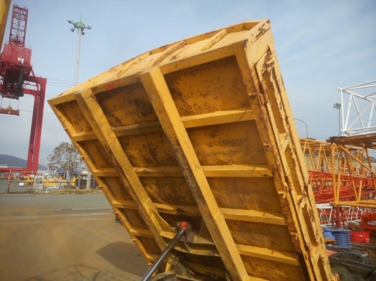 รถดั้มแทรคยาง MST600 มือสองญี่ปุ่น รถดั้มแทรคยาง MST600 มือสองญี่ปุ่น