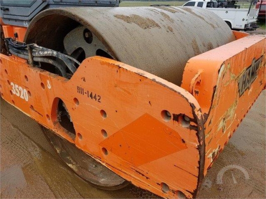 KOBELCO SK200-8 YN11 มือสองญี่ปุ่น