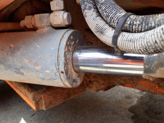 KOBELCO SK200-8 YN11 มือสองญี่ปุ่น