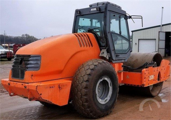 KOBELCO SK200-8 YN11 มือสองญี่ปุ่น