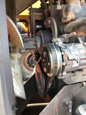 KOBELCO SK200-8 YN11 มือสองญี่ปุ่น