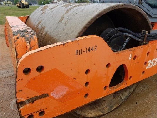 KOBELCO SK200-8 YN11 มือสองญี่ปุ่น