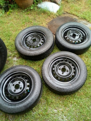 กะทะล้อ ทำอะไหล่ พร้อมยางขอบ14 ขอบ15 ขนาด 4 รู100 mm. โทร.081-427-3941 ไอดีไลน์: 0814273941