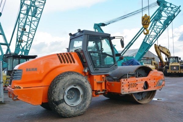 รถบด 20ตัน HAMM 3520 ถึงไทยเร็วๆนี้ครับ